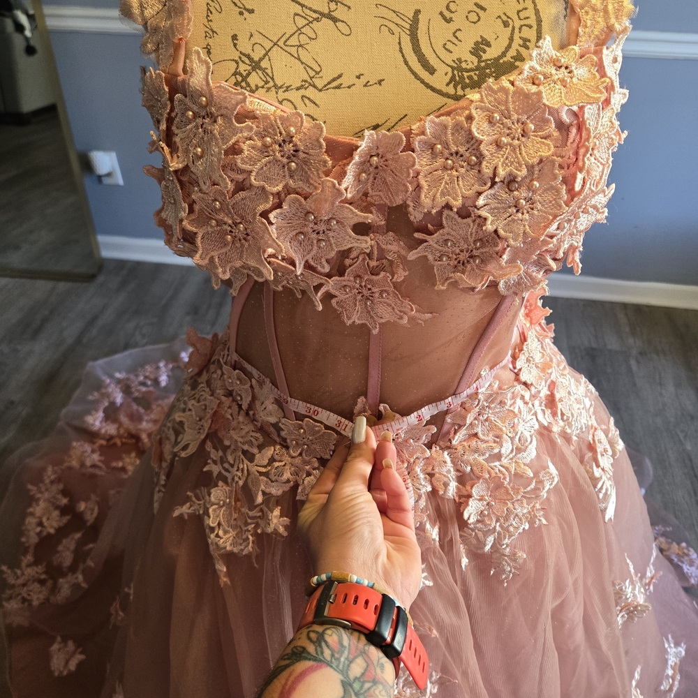 Elegant Pink Floral Lace Evening Gown Wedding Prom Dress - Picture 8 of 8